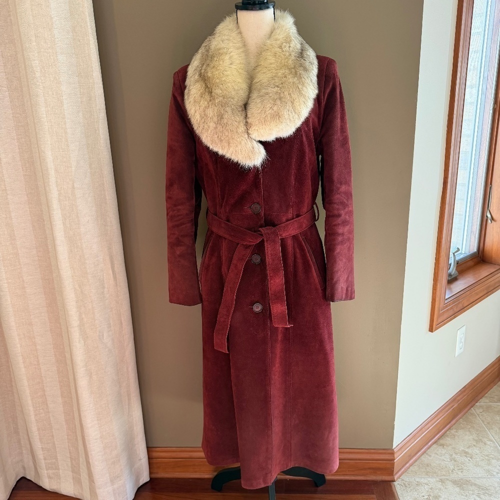 Vintage 1970’s Leather Attic Oxblood Suede with fur collar, Classic, Size 13/14